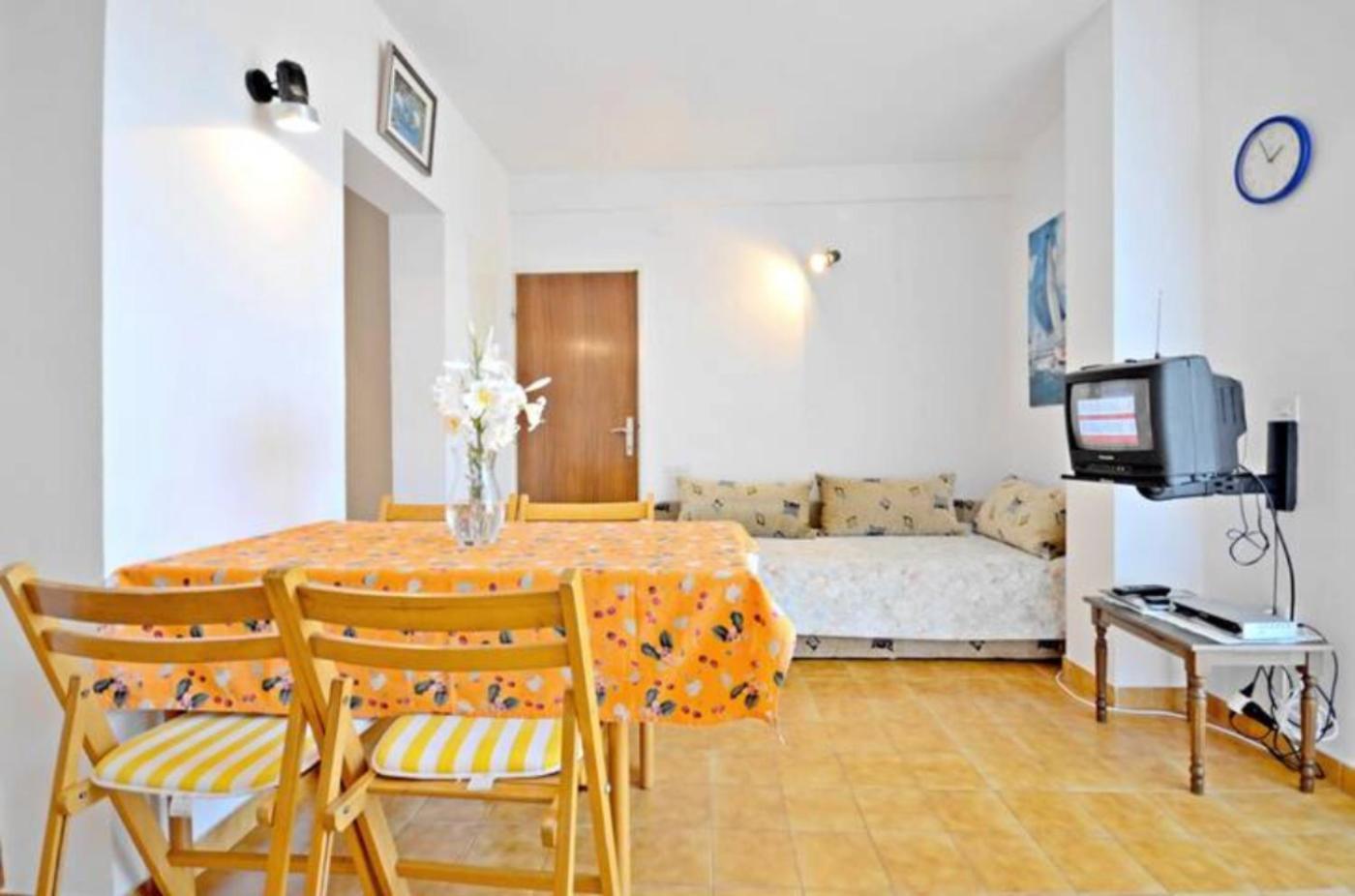 Apartment Bozikovic - Jelsa - Vitarnja Exterior photo